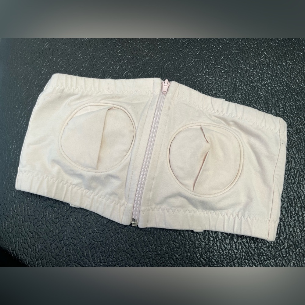 Hands Free Pumping Bra